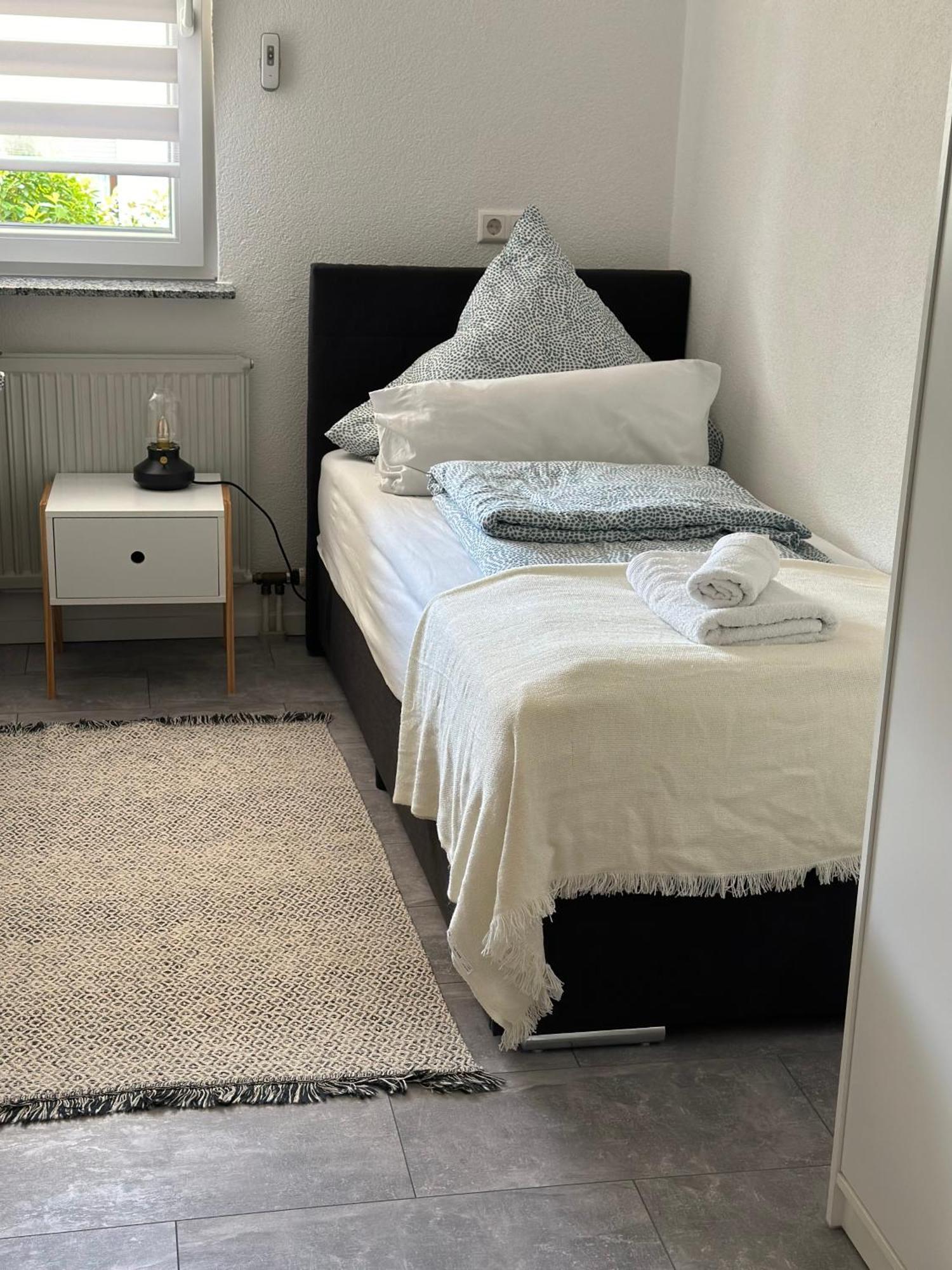 Weinstadt Monteurwohnnung Ferienwohnung Kültér fotó